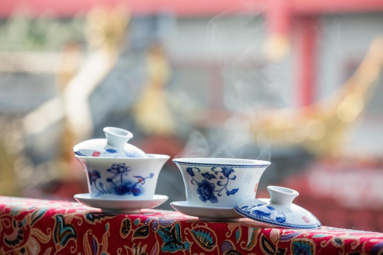 Wenjun Courtyard Hotel---3mins Walk From Subway Station ,near Tianfu Square, Speaking ,tour Servcie Hotel