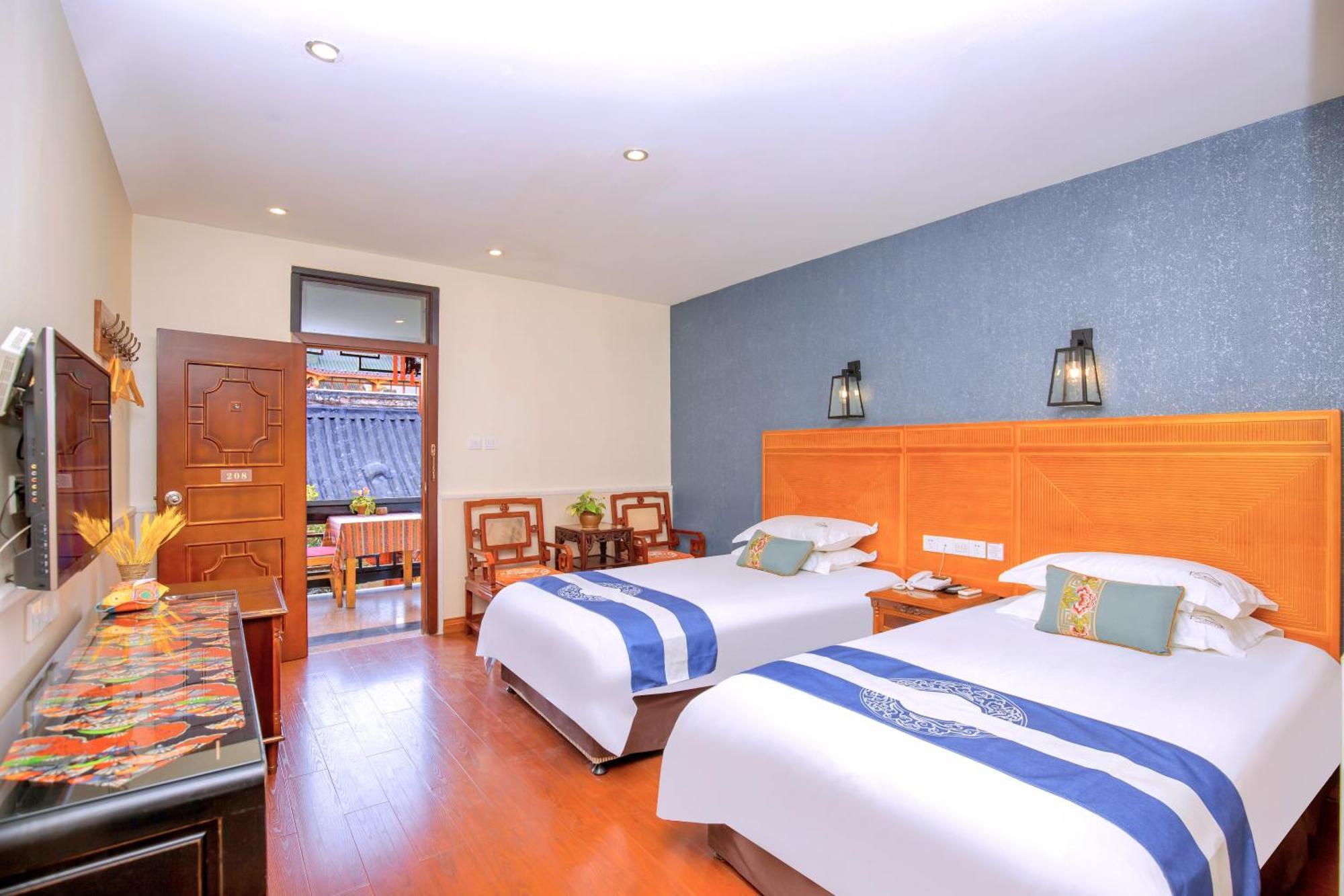 Wenjun Courtyard Hotel---3mins Walk From Subway Station ,near Tianfu Square, Speaking ,tour Servcie Chengdu