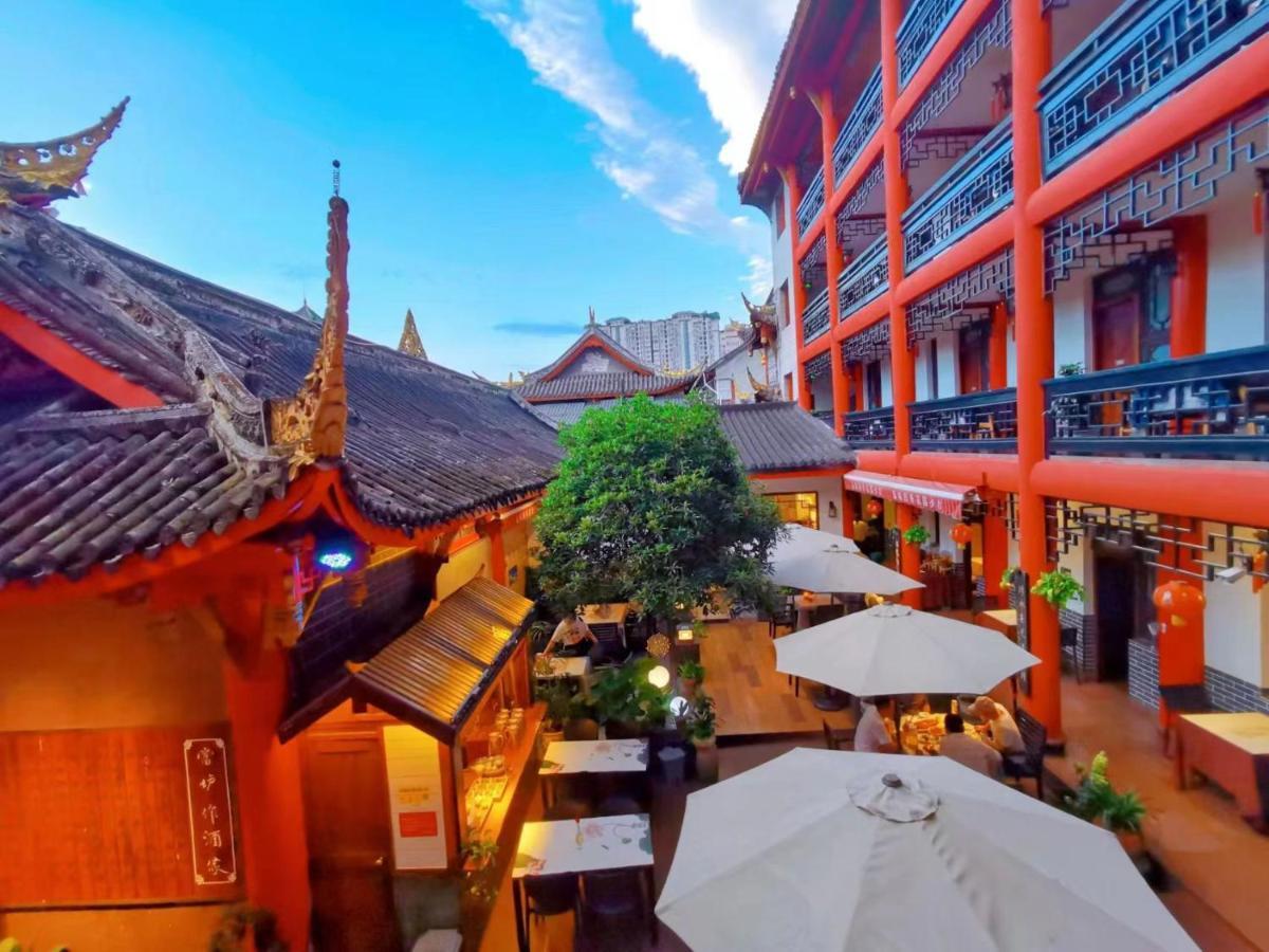 Wenjun Courtyard Hotel---3mins Walk From Subway Station ,near Tianfu Square, Speaking ,tour Servcie 4* Чэнду