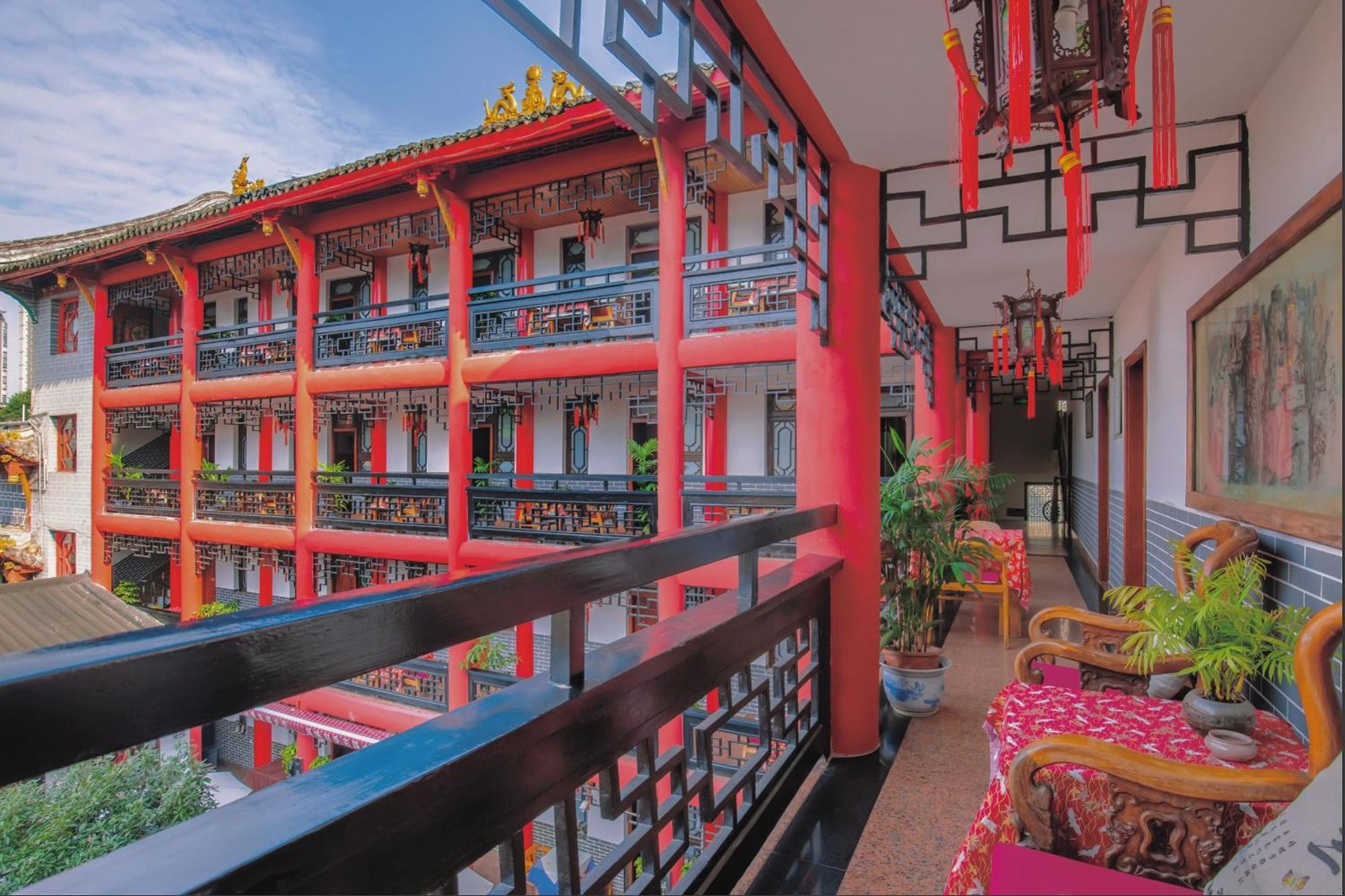 Wenjun Courtyard Hotel---3mins Walk From Subway Station ,near Tianfu Square, Speaking ,tour Servcie 4* Чэнду